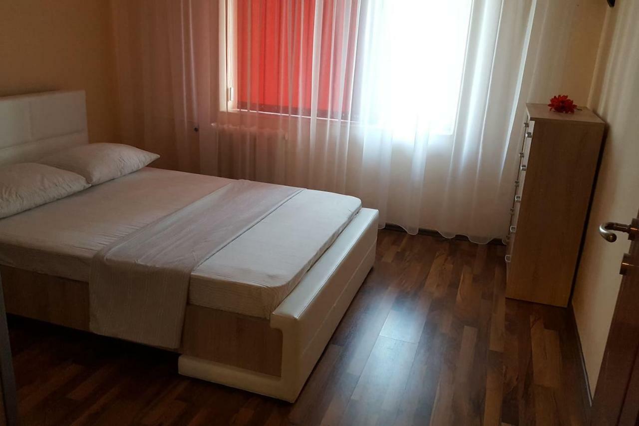 Apartament Gia Nagyvárad Kültér fotó